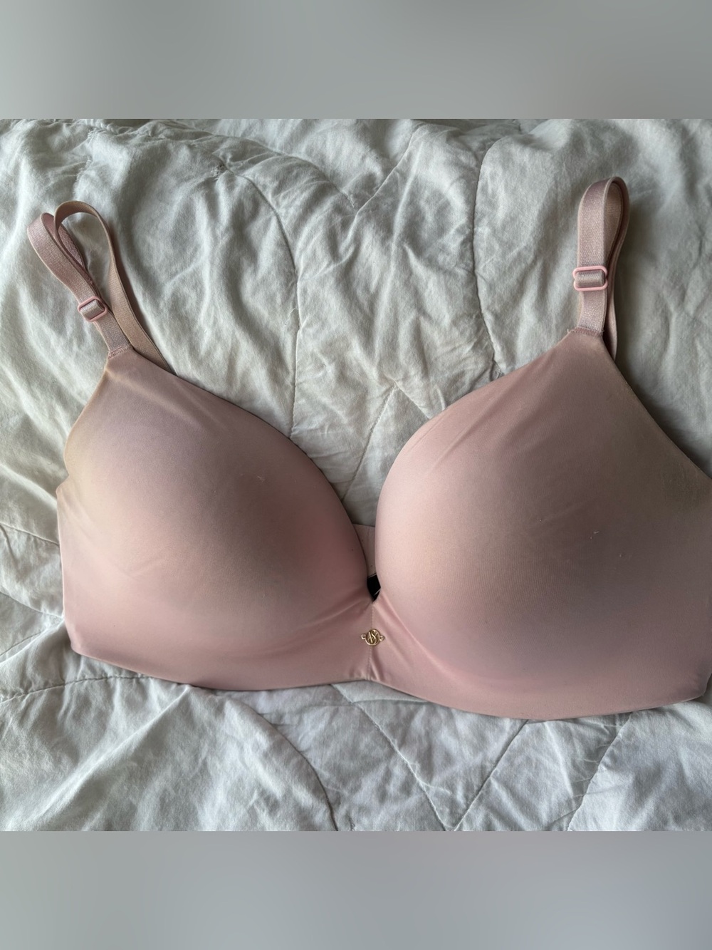 Victoria's Secret Smooth T-Shirt Bra in Blush Pink